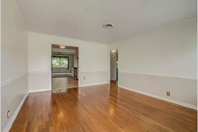 211 Magnolia Street, Lake Jackson, TX 77566 - Photo 5