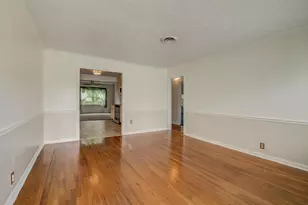 211 Magnolia St, Lake Jackson, TX 77566 - Photo 5