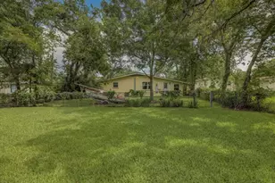 211 Magnolia St, Lake Jackson, TX 77566 - Photo 37