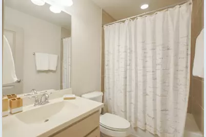 47 N Lochwood Way, The Woodlands, TX 77375 - Photo 33