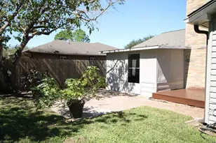 2834 Old Fort Rd, Sugar Land, TX 77479 - Photo 23