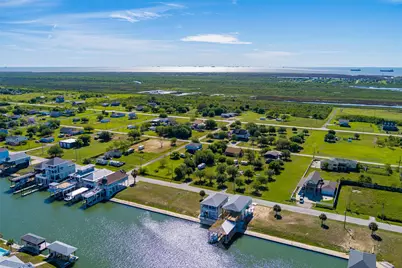 2005 Nelson Street, Port Bolivar, TX 77650 - Photo 9