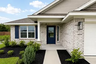 2143 Emerald Lk Trl, Dayton, TX 77535 - Photo 3