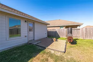 269 Bennett Loop, Angleton, TX 77515 - Photo 19