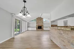 442 Mignon Ln, Houston, TX 77024 - Photo 9