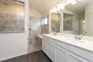 11 Pioneer Canyon Pl, The Woodlands, TX 77375 - Photo 7