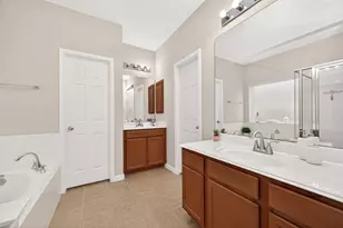 23618 Plantation Pines Ln, Tomball, TX 77375 - Photo 17