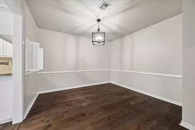 1522 19th Avenue N, Texas City, TX 77590 - Photo 3