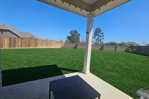 10810 Burgess Pk Ct, Cypress, TX 77433 - Photo 13