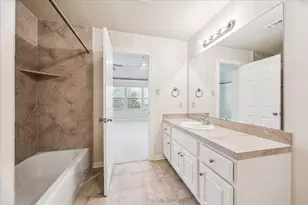 2210 Bywater Dr, Houston, TX 77077 - Photo 43