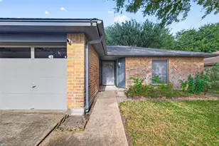7522 Flair Oaks Dr, Houston, TX 77040 - Photo 3