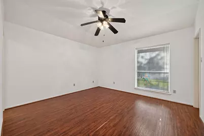 7522 Flair Oaks Drive, Houston, TX 77040 - Photo 17