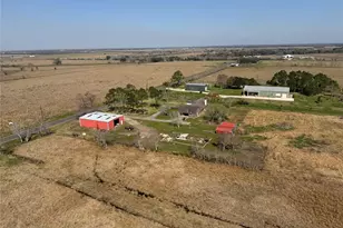 15903 County Rd 621, Angleton, TX 77515 - Photo 3