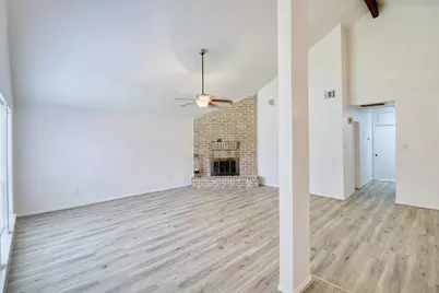 8522 Fawn Terrace Drive, Houston, TX 77071 - Photo 5