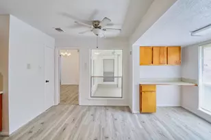 8522 Fawn Terrace Dr, Houston, TX 77071 - Photo 11