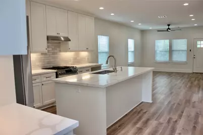 5217 Pickfair Street, Houston, TX 77026 - Photo 11