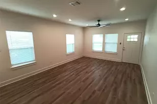 5217 Pickfair St, Houston, TX 77026 - Photo 15