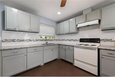 5209 Plum Drive, Houston, TX 77087 - Photo 3