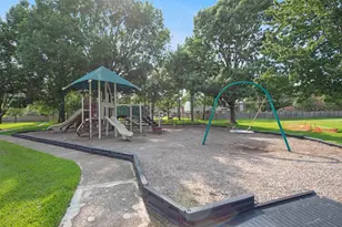 1210 Pine Fork Ct, Houston, TX 77062 - Photo 45