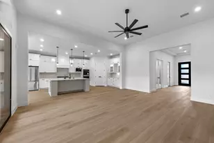 736 Golden Aster Blvd, Waller, TX 77484 - Photo 5