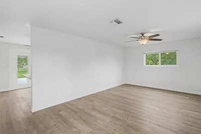 6315 Avenue T, Santa Fe, TX 77510 - Photo 9