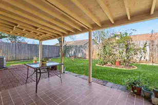 6810 Casablanca Dr, Houston, TX 77088 - Photo 33