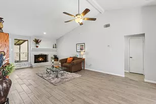 6810 Casablanca Dr, Houston, TX 77088 - Photo 7