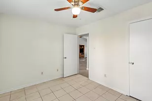 6810 Casablanca Dr, Houston, TX 77088 - Photo 25