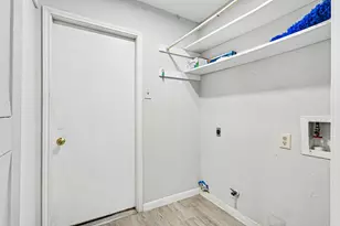 6810 Casablanca Dr, Houston, TX 77088 - Photo 17