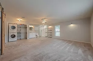227 Glencairn Ct, Houston, TX 77336 - Photo 17