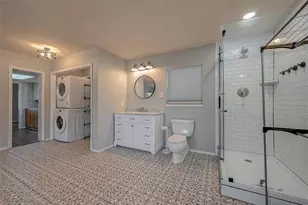 227 Glencairn Ct, Houston, TX 77336 - Photo 15