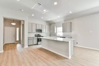 3911 Sugardale Street, Baytown, TX 77521 - Photo 9