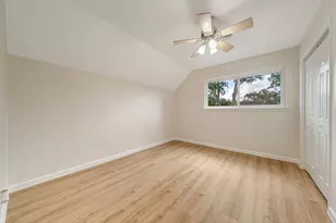 4127 Hill Oak Dr, Houston, TX 77092 - Photo 7