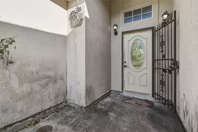 9711 Signet St Street, Houston, TX 77029 - Photo 11