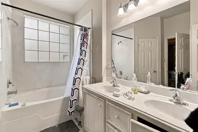 9711 Signet St Street, Houston, TX 77029 - Photo 27