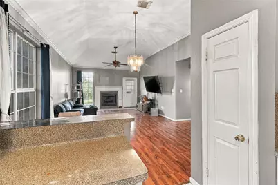 9711 Signet St Street, Houston, TX 77029 - Photo 15