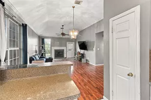 9711 Signet St St, Houston, TX 77029 - Photo 15