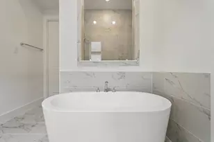 12242 Valencia Blvd, Mont Belvieu, TX 77523 - Photo 17