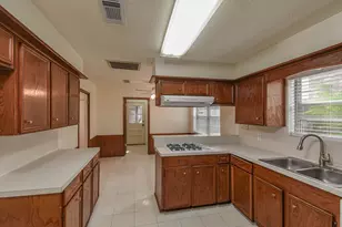 16518 Courtland Cir, Spring, TX 77379 - Photo 9