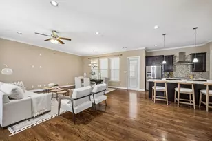 1031 W 21st St, Houston, TX 77008 - Photo 9