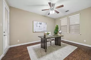 1031 W 21st St, Houston, TX 77008 - Photo 5