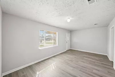 8829 Woodlyn Road, Houston, TX 77078 - Photo 5