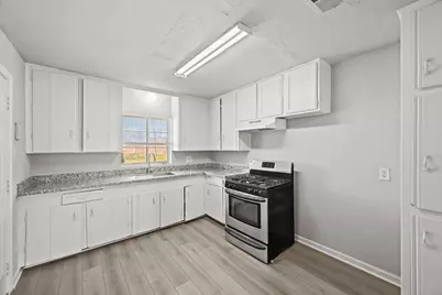 8829 Woodlyn Road, Houston, TX 77078 - Photo 7