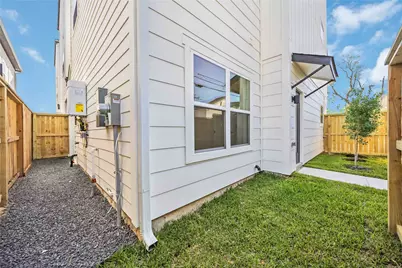 6735 Peerless Street #C, Houston, TX 77021 - Photo 25