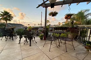 715 Broadway St, Galveston, TX 77550 - Photo 23