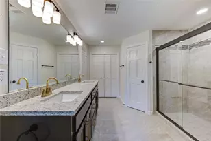 8206 Tiger Ln, Houston, TX 77040 - Photo 21