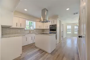 8206 Tiger Ln, Houston, TX 77040 - Photo 7