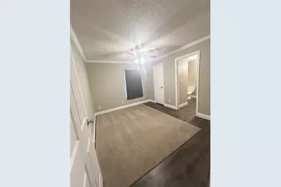 113 Varsity Drive, Huntsville, TX 77340 - Photo 9
