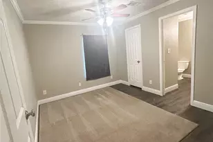 113 Varsity Dr, Huntsville, TX 77340 - Photo 9