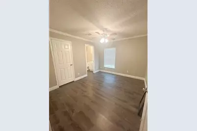113 Varsity Drive, Huntsville, TX 77340 - Photo 11